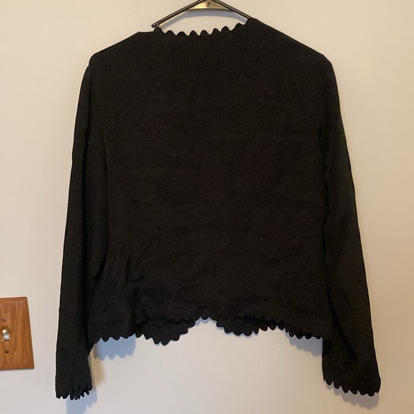 Spencer Jeremy silky satin long sleeve top. Size 8 - Picture 7 of 7